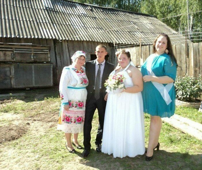 18. Пост в тему: Деревенские свадьбы 18. Пост в тему: Деревенские свадьбы девушки, деревня, красота, прикол, село, селянки, смех, юмор